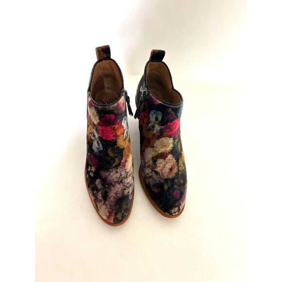Sofft Tamela Women's size 7.5 Floral Boho Velvet Booties Ankle Boots Shoes - Picture 1 of 15